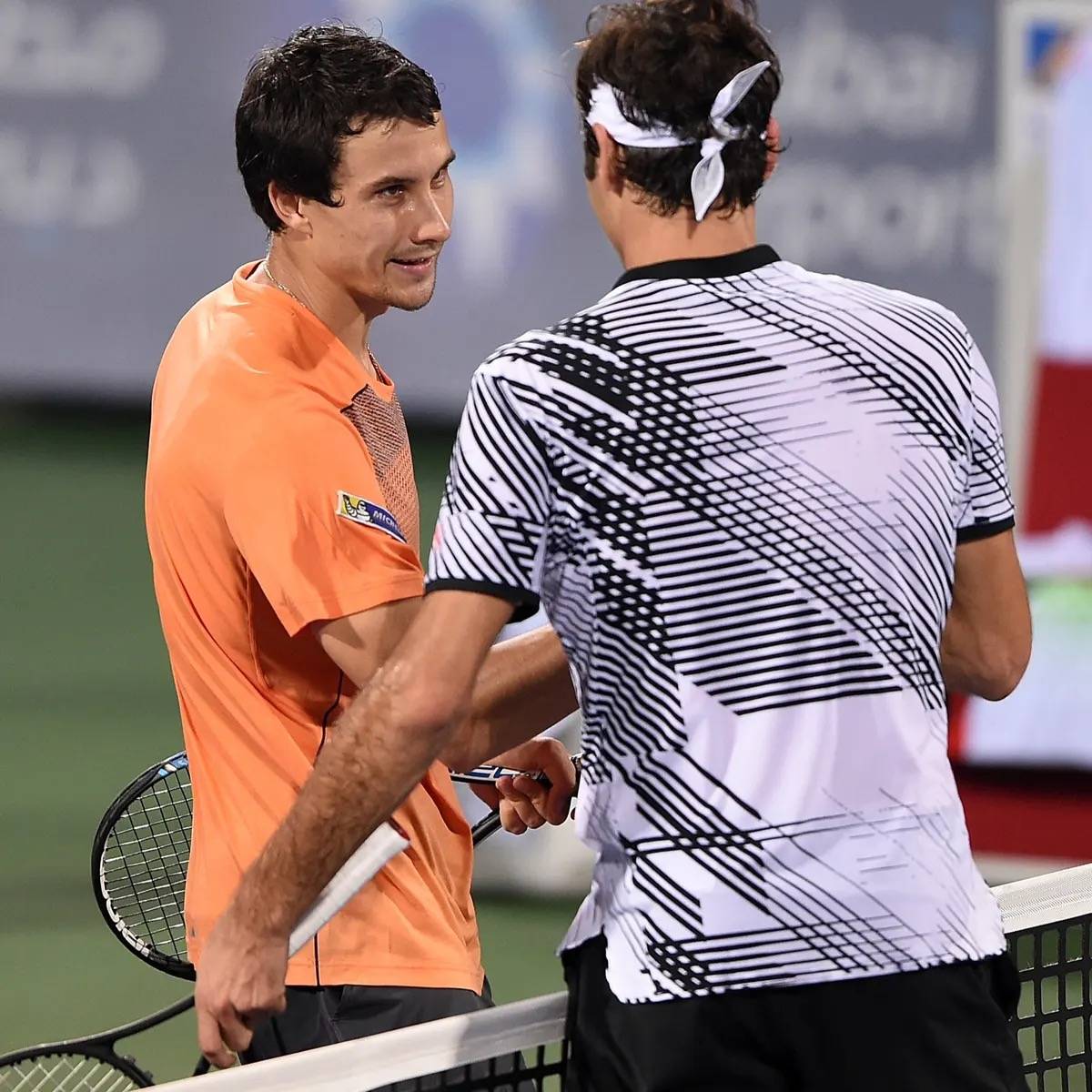 从费德勒在DWG比赛中出色防守到山东男篮官宣签约备战全明星赛，武汉三镇今晨战术微调的简单介绍